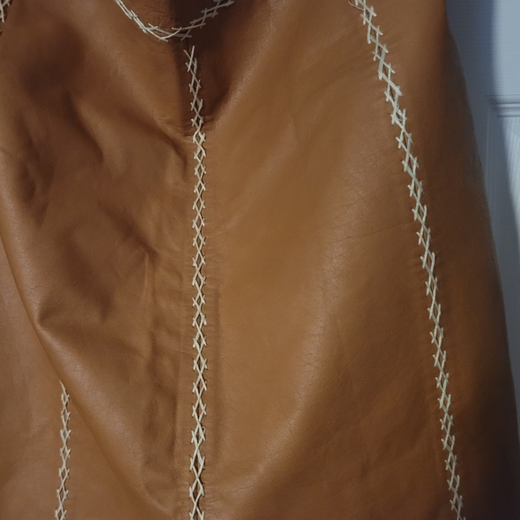 Genuine Leather GAP Skirt - Picture 5 of 5